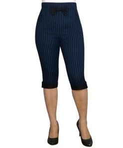 ChicStar Retro Rizzo Capris In Blue