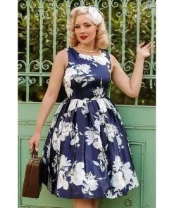 Dolly & Dotty Annie Swing Dress In White Rose Print Women's Apparel