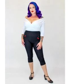 Hemet High Waist Cherries Capris In Black