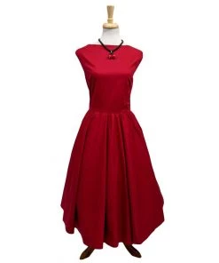 ChicStar Bella Belted Swing Dress In Red