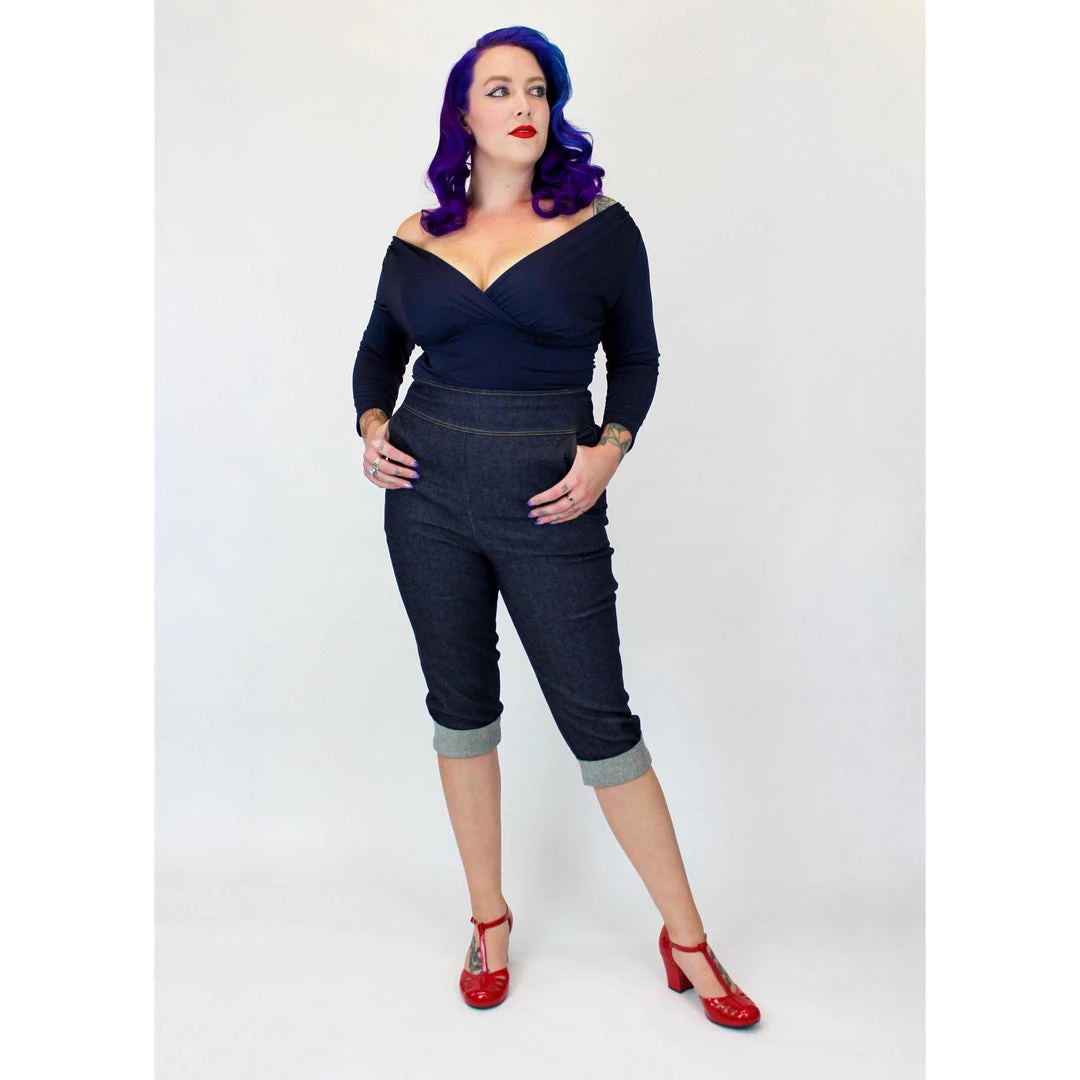 Women's Apparel Hemet High Waist Capris In Denim 3 Women's Apparel Hemet High Waist Capris In Denim