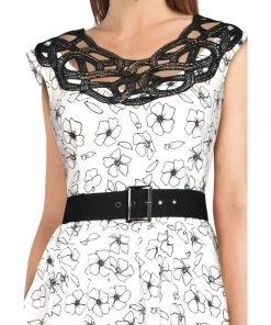 ChicStar Labyrinth Lace Dress In White And Black