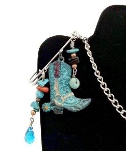 Aye Que Chula Western Sweater Clip