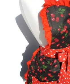 Hemet Ruffled Black Cherry Apron