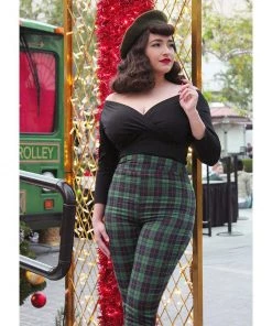 Women's Apparel Hemet Green Plaid Cigarette Pants