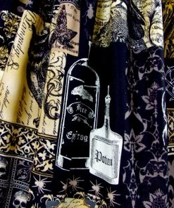 Women's Apparel Hemet Pleated Skirt In Edgar Allan Poe Print