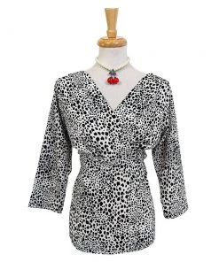 Hemet Three Quarter Sleeve V Neck Top In Dalmatian