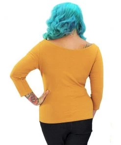 Women's Apparel Hemet Three Quarter Sleeve V Neck Top In Mustard