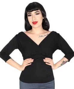 Women's Apparel Hemet Three Quarter Sleeve V Neck Top In Black