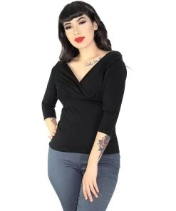 Women's Apparel Hemet Three Quarter Sleeve V Neck Top In Black