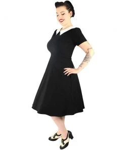 Hemet Vintage Inspired Black And White Pointy Collar Dress