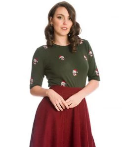 Women's Apparel Banned Holly Cat Pullover Sweater In Green