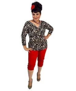 Hemet Three Quarter Sleeve V Neck Top In Leopard Women's Apparel