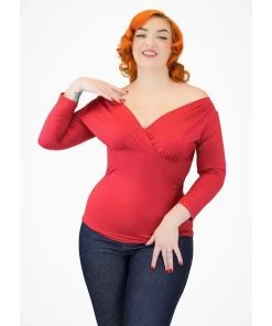 Hemet Three Quarter Sleeve V Neck Top In Red Women's Apparel